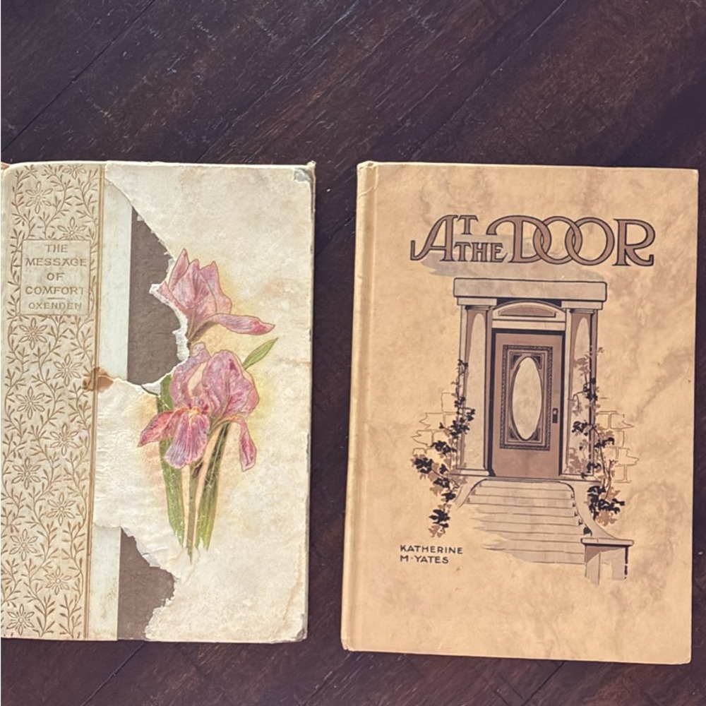 Vintage Hardcover Book Set - Floral and Architectural Design